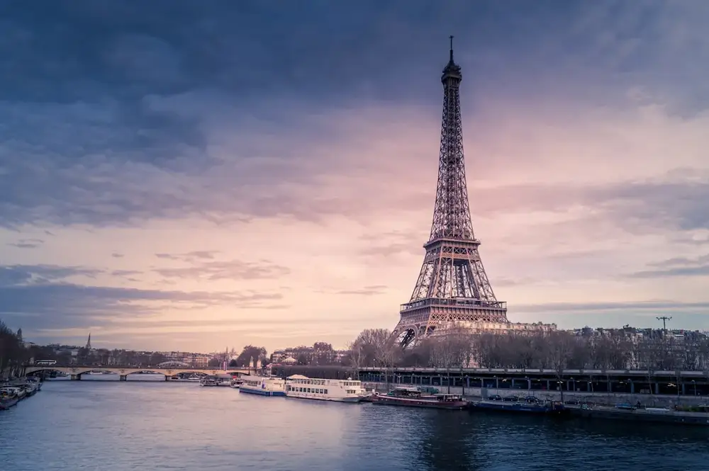 PARIS