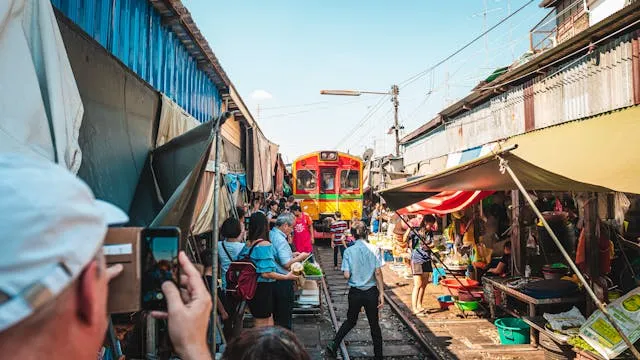 Street Food Heaven: A Guide to Bangrak Market