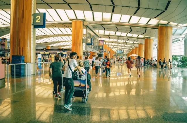 Discover the Best Airport: Comparison of Western Sydney vs Sydney Airport - Travel Guide Image