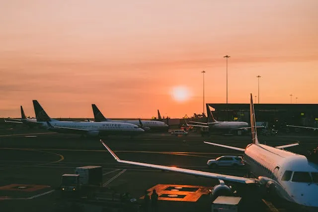 Discover the Best Airport: Comparison of Western Sydney vs Sydney Airport - Travel Guide Image