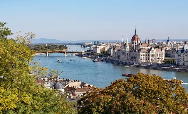 Discover Budapest's Best Attractions: 12 Must-See Ruins & Rivers - Travel Guide Image