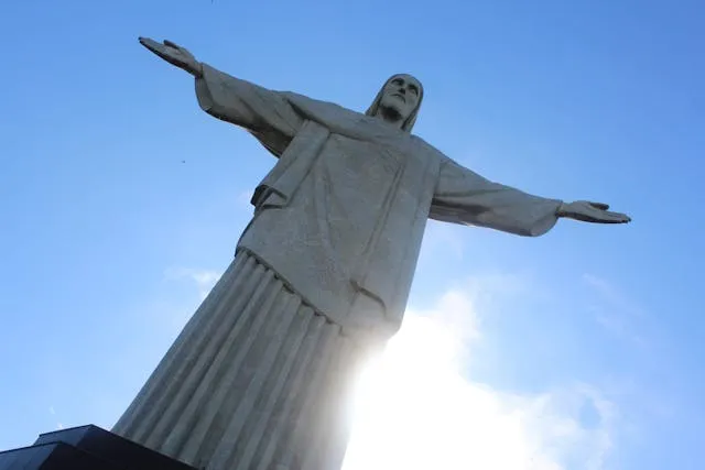 Samba and Sun: 15 Iconic Things to Do in Rio de Janeiro - Travel Guide Image