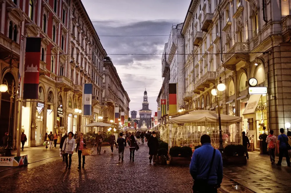 Travel Guide Image