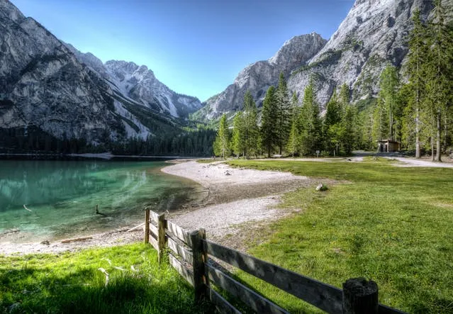 Beyond the Neon: Hidden Travel Spots in the US You Haven’t Seen Yet - Travel Guide Image